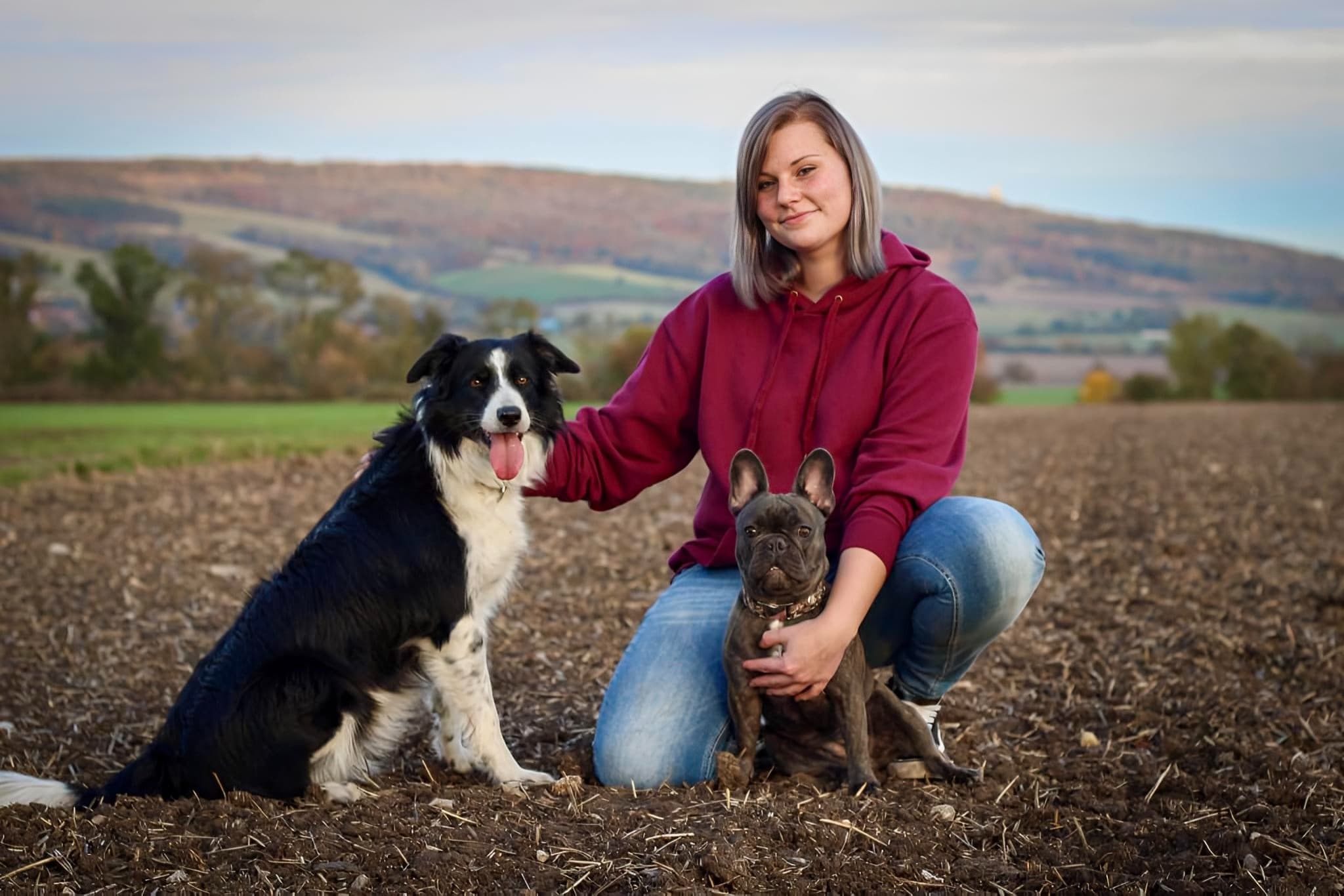 Marie-Theres Stötzel mit Hund